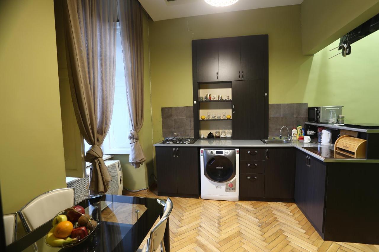 Your Home In The Centre Of Old Tbilisi Exterior photo