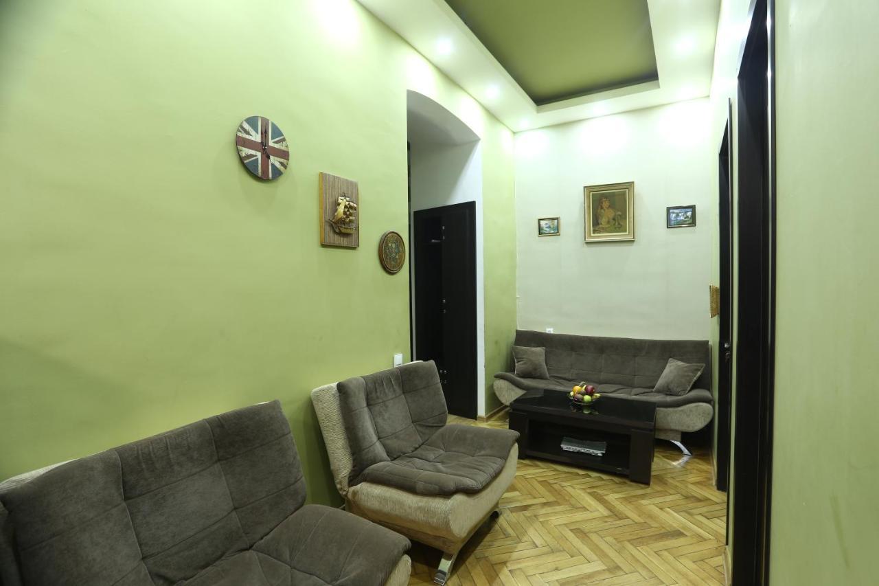 Your Home In The Centre Of Old Tbilisi Exterior photo